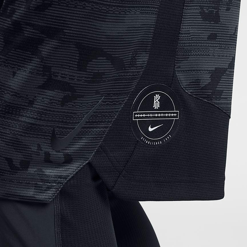nike-kyrie-4-shorts-black-2
