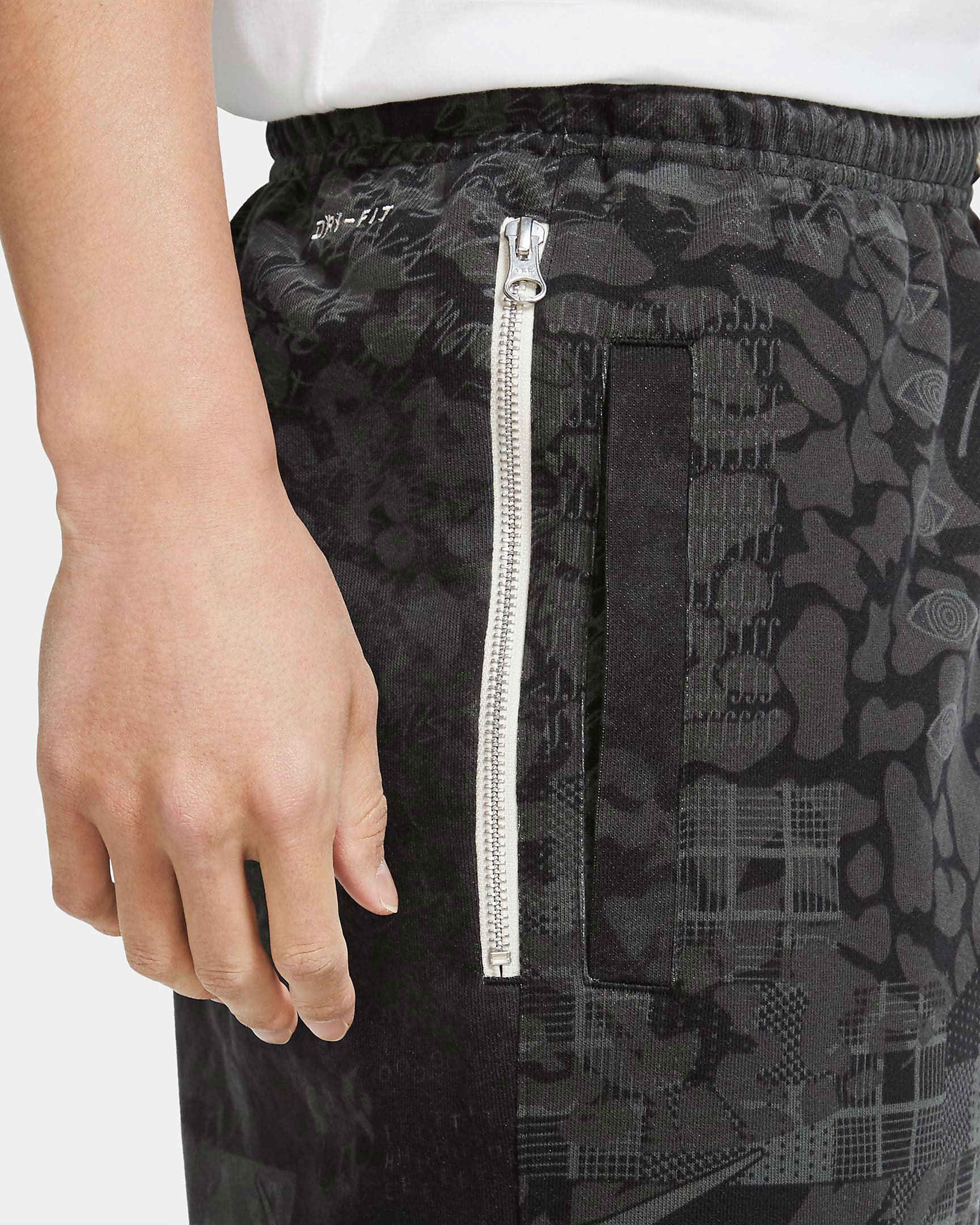 nike-kyrie-kybrid-s2-what-the-inline-black-pink-shorts-match-4