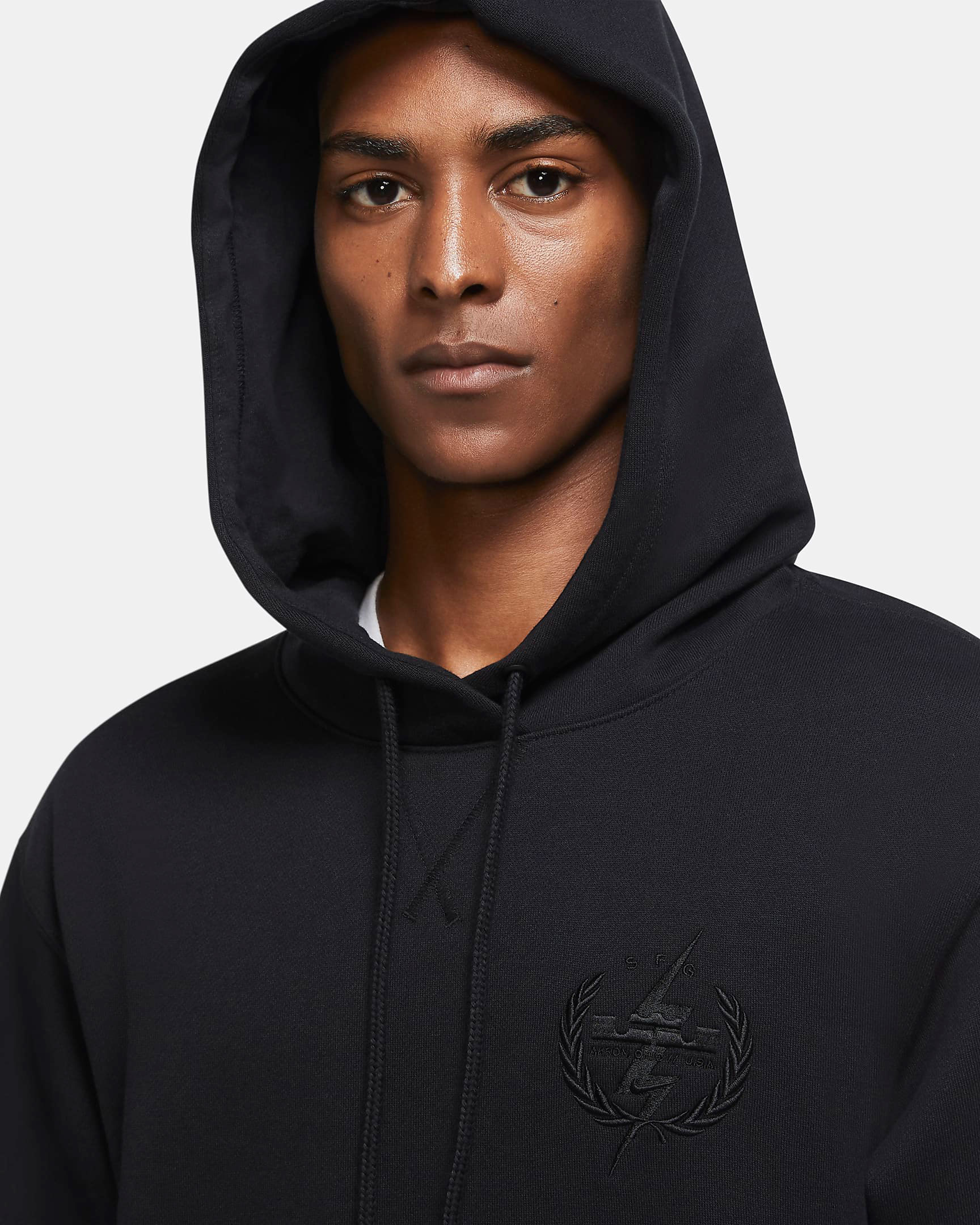 nike-lebron-18-hoodie-black-1