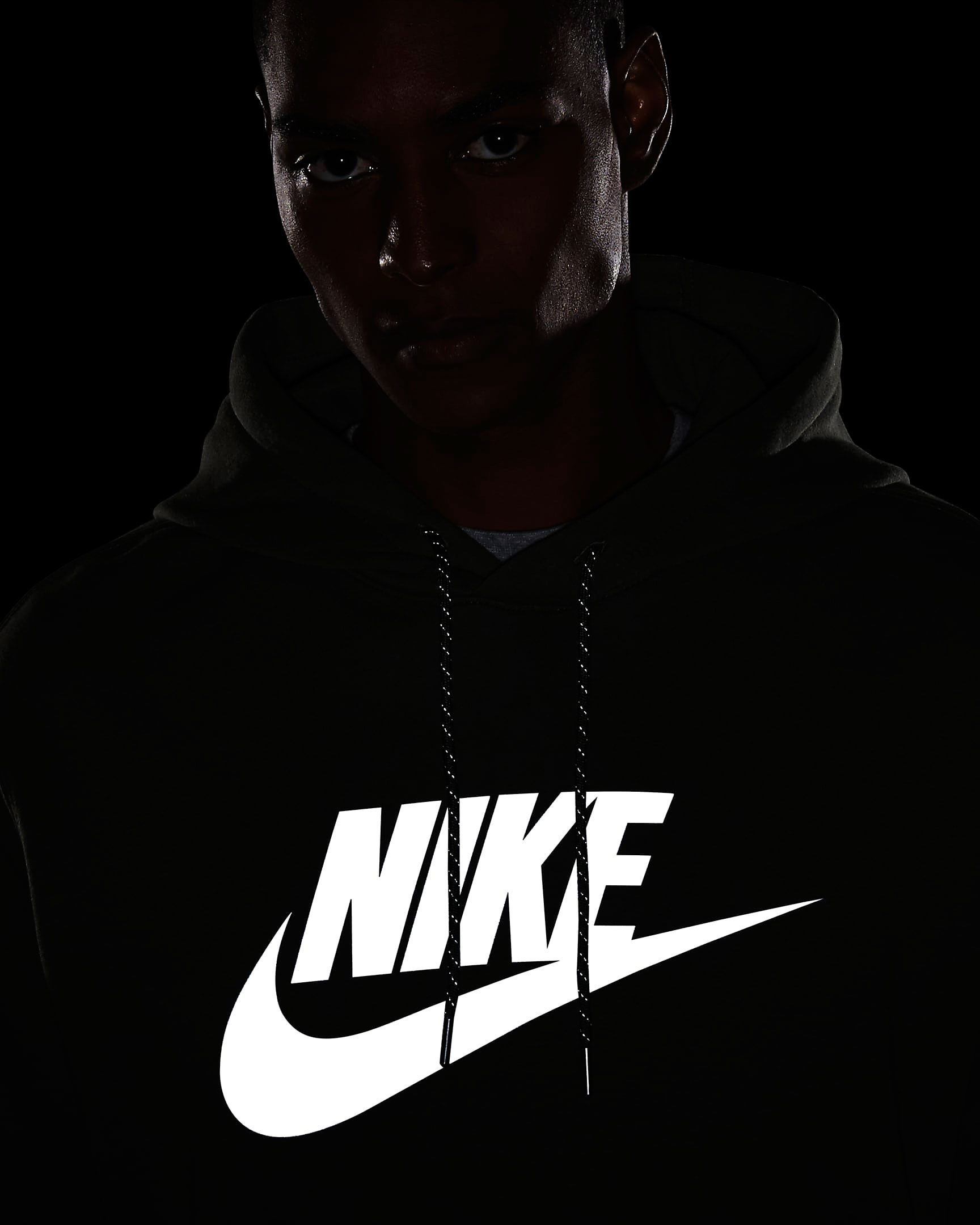 nike-reflective-hoodie