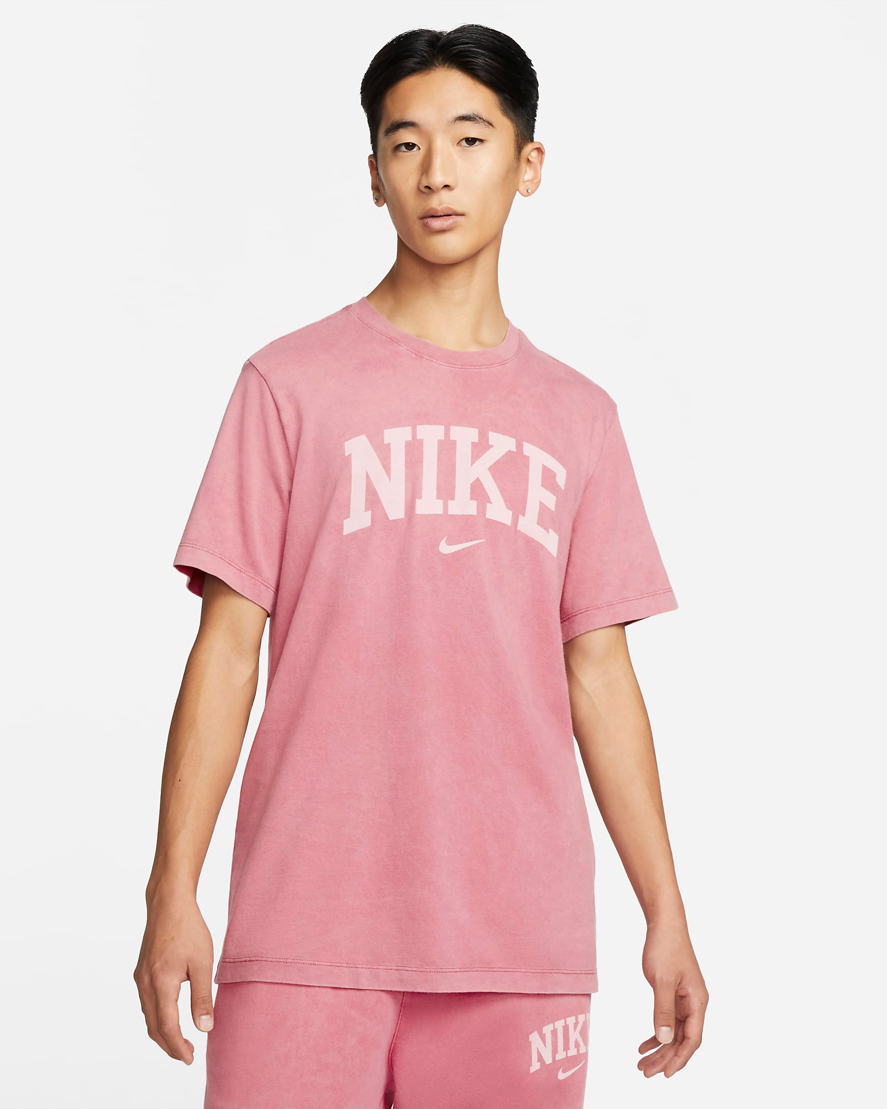 nike-sportswear-arch-t-shirt-desert-berry