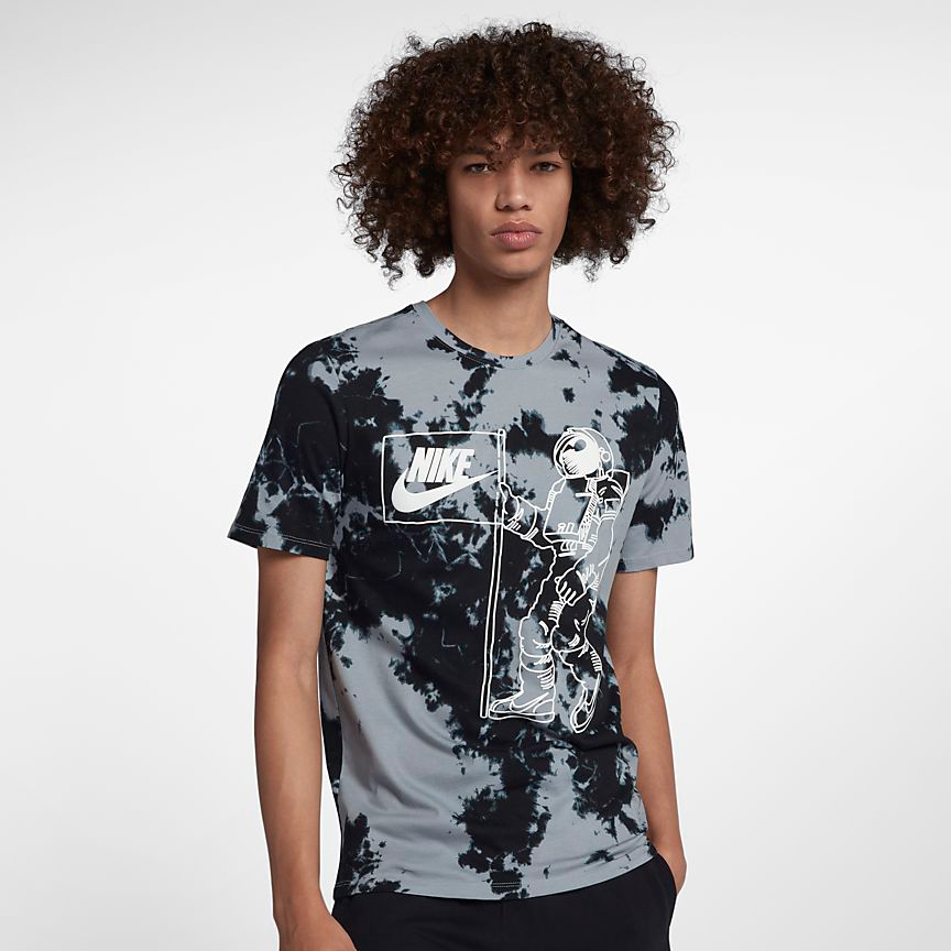 nike-sportswear-printed-shirt-2