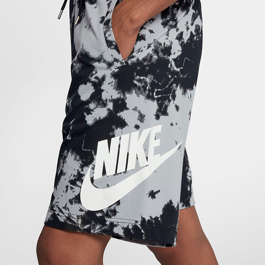 nike-sportswear-printed-shorts-1