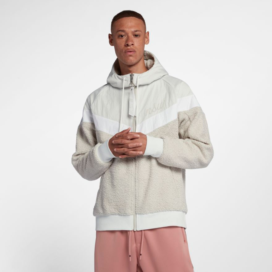 nike windrunner sherpa