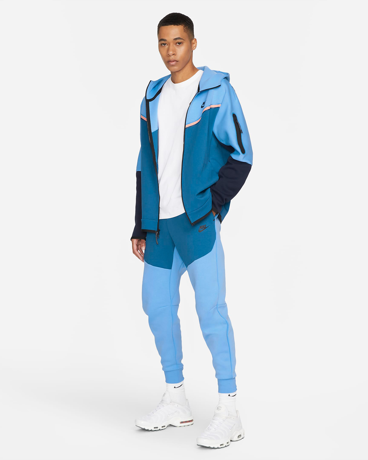 nike-tech-fleece-joggers-university-blue-dark-marina