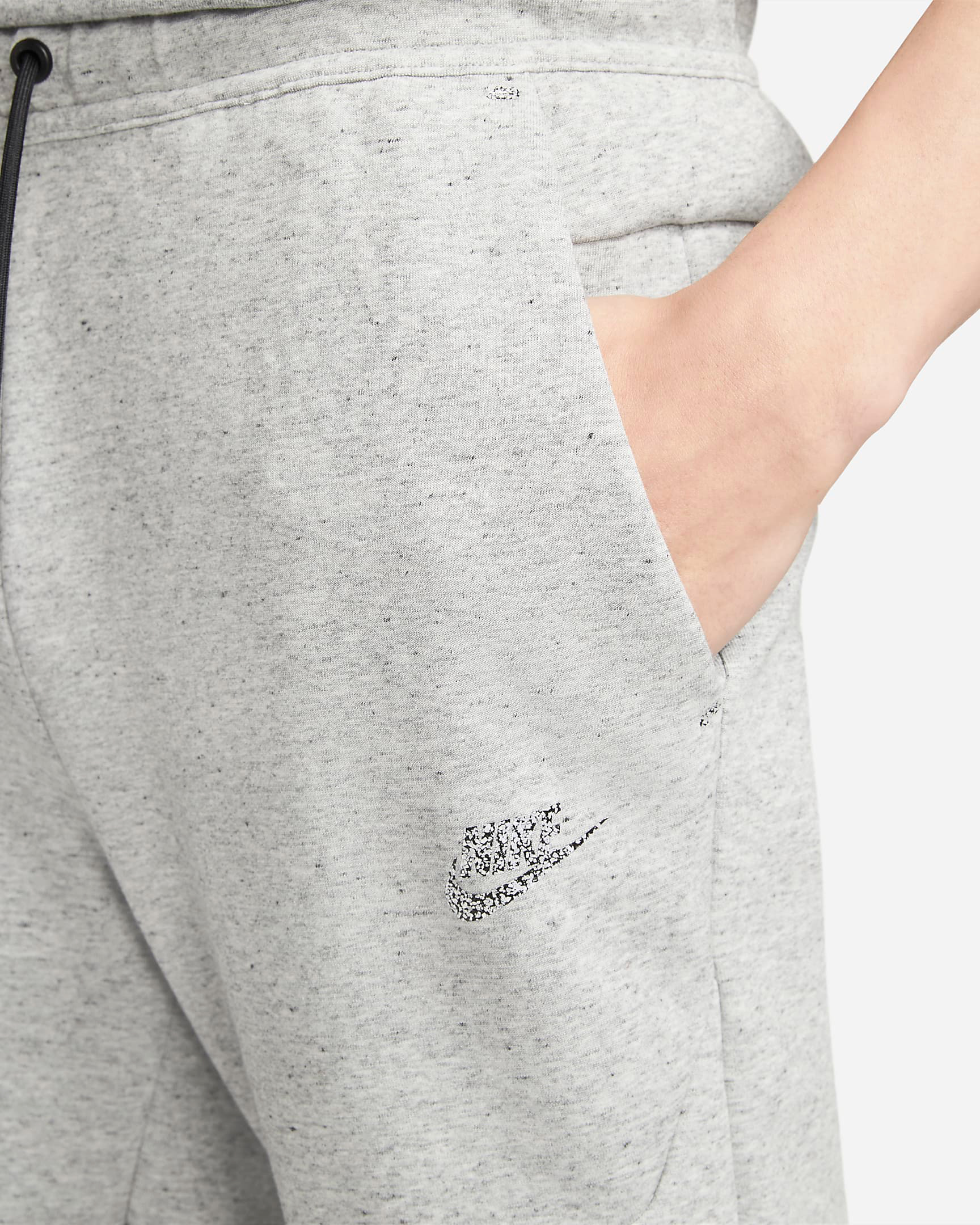 nike-tech-fleece-pants-grey-heather-black-3