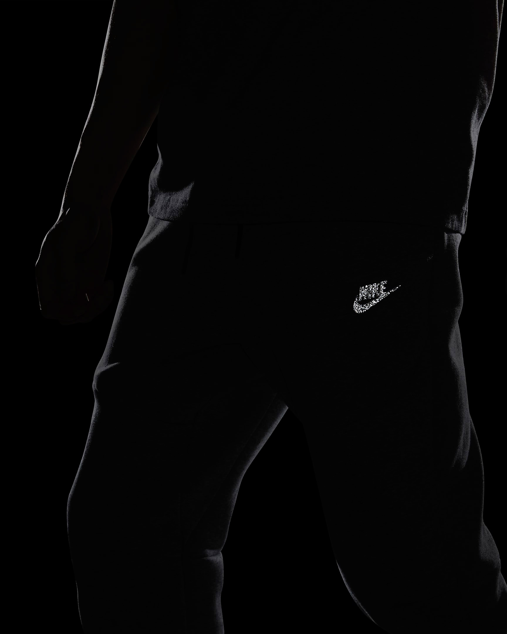 nike-tech-fleece-pants-grey-heather-black-7