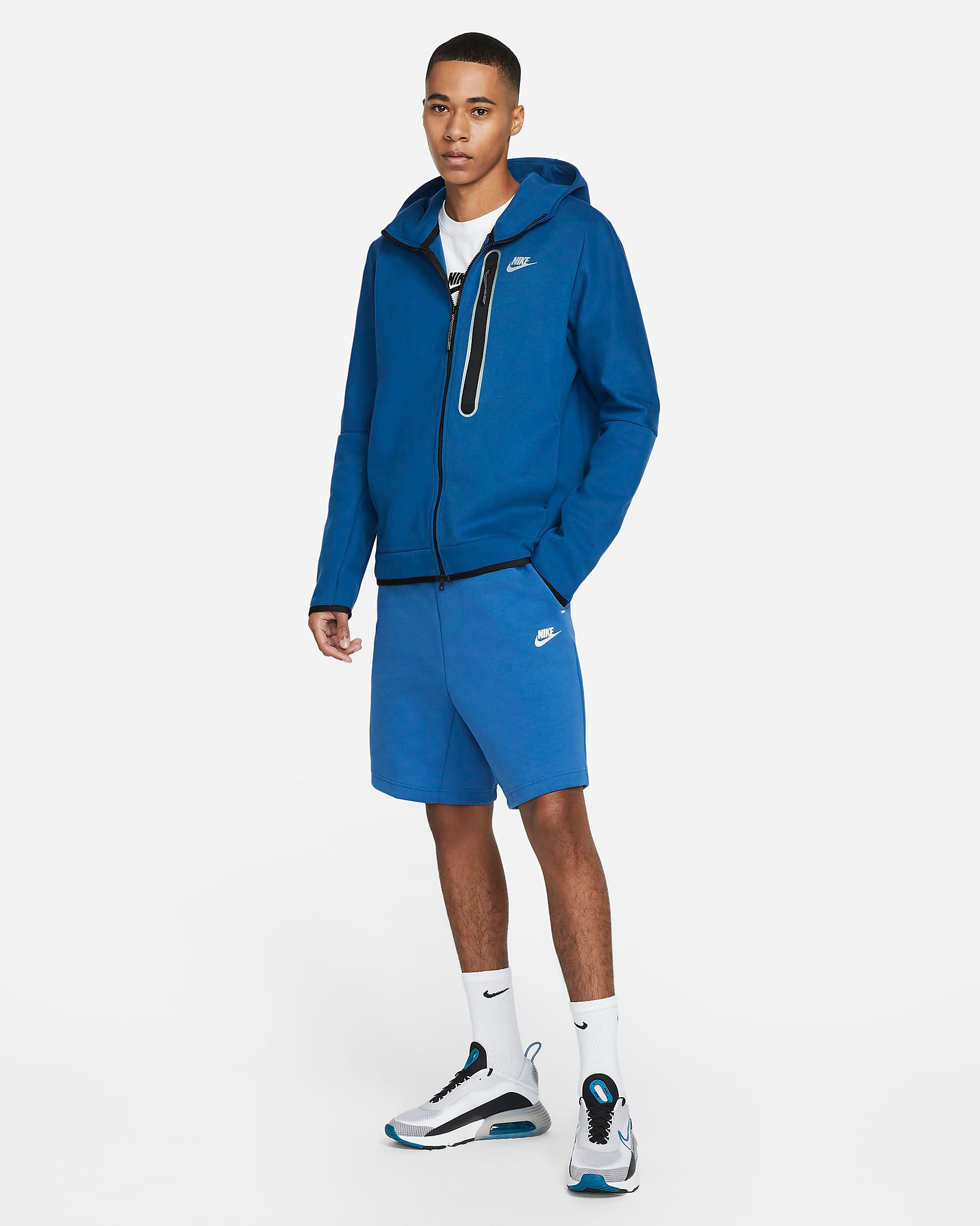 crédito Malabares Detectable Nike Tech Fleece Shorts in Dark Marina Blue