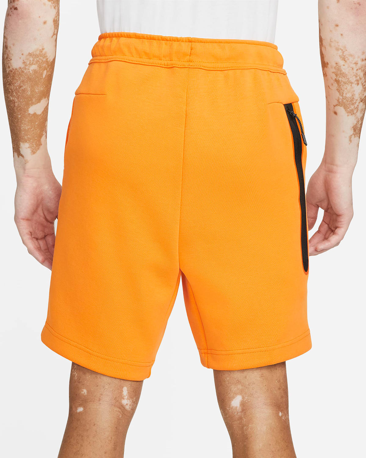 nike-tech-fleece-shorts-kumquat-3