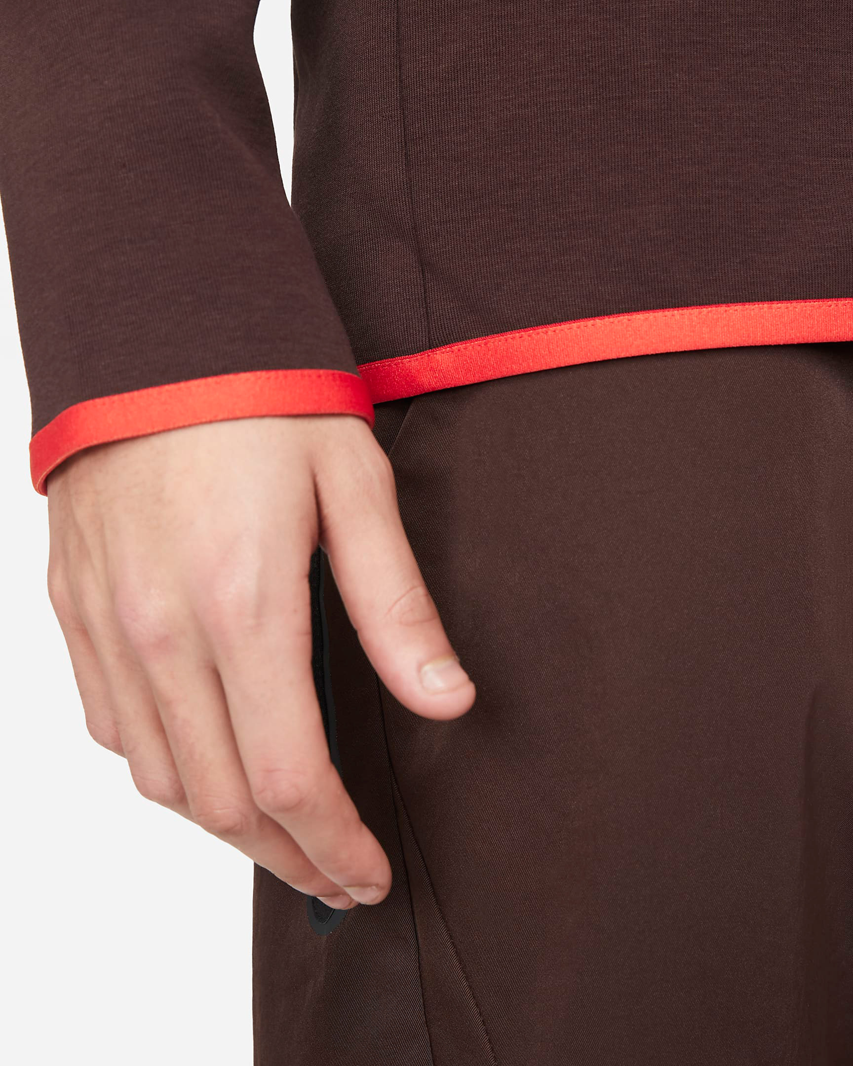 nike-tech-fleece-sweatshirt-brown-basalt-black-chile-red-4