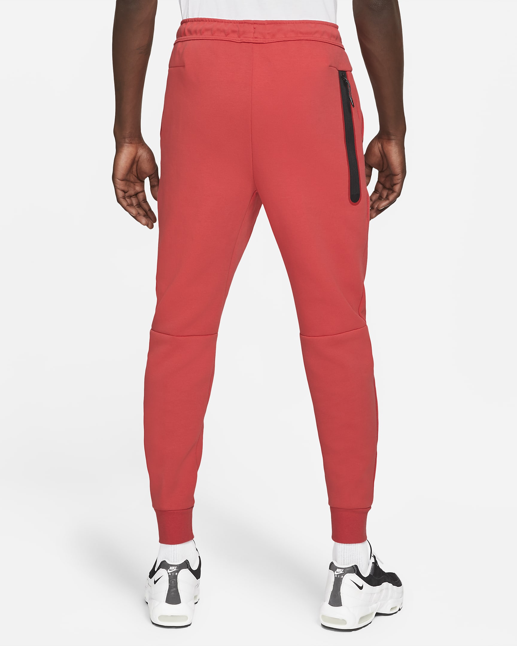 sportswear-tech-fleece-mens-joggers-4x29ft-7.png