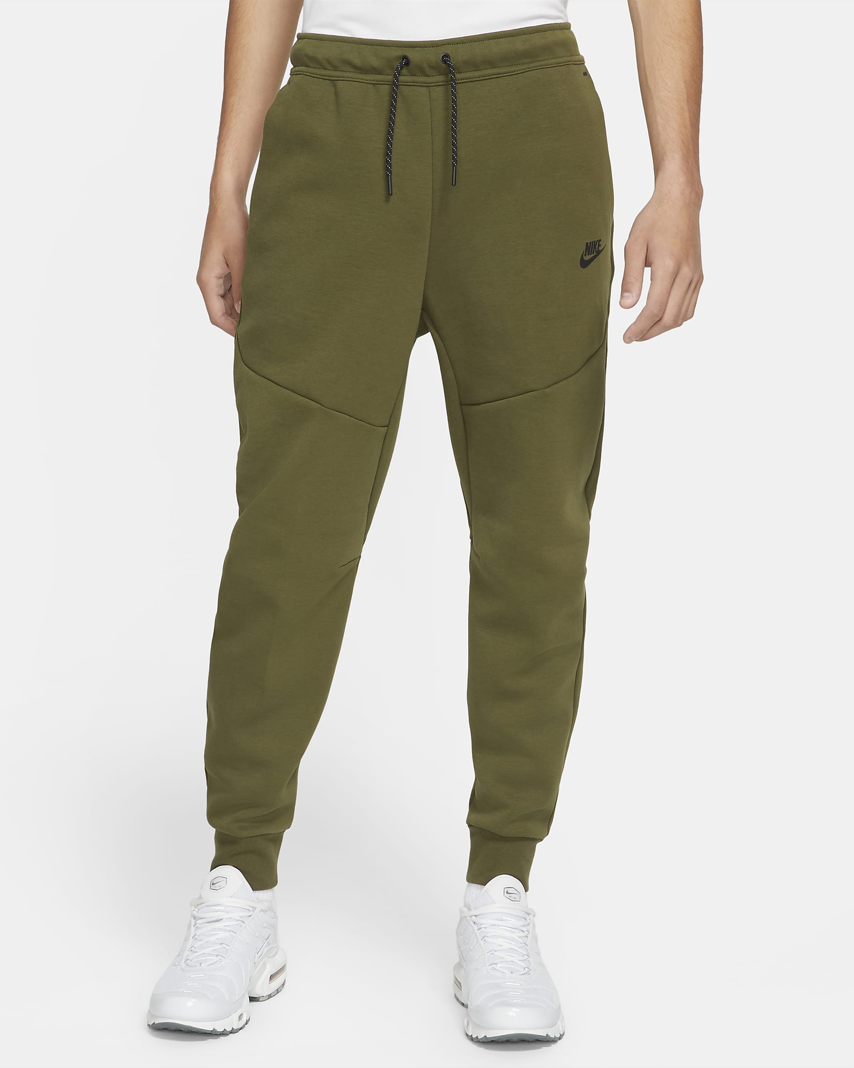 sportswear-tech-fleece-mens-joggers-4x29ft-8.png