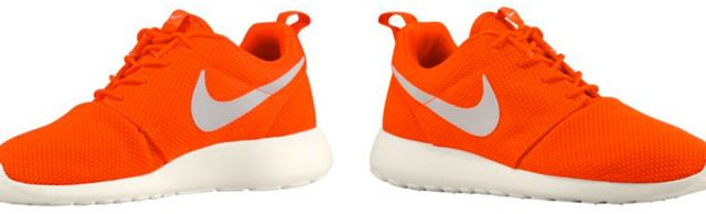 nike-roshe-run-total-crimson