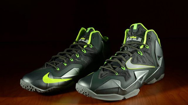 nike-lebron-11-dunkman