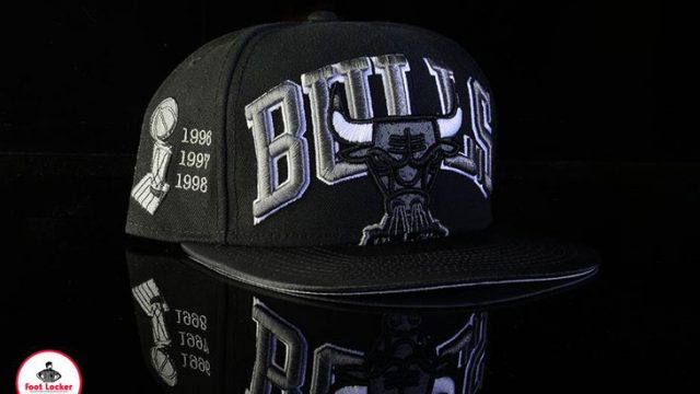 air-jordan-4-oreo-new-era-bulls-hat