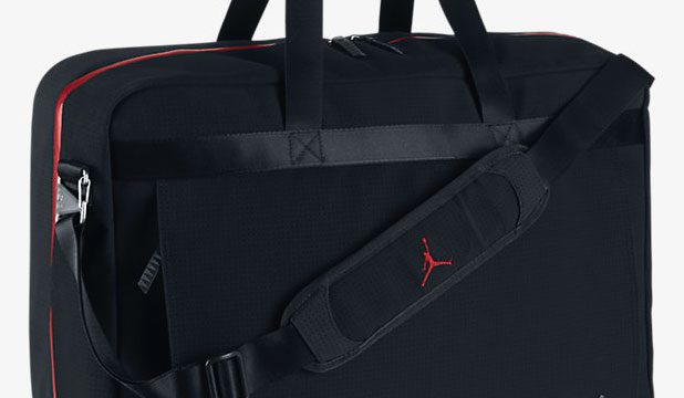 jordan-jumpman-flight-bag-front