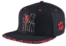 air-jordan-7-marvin-the-martian-hat