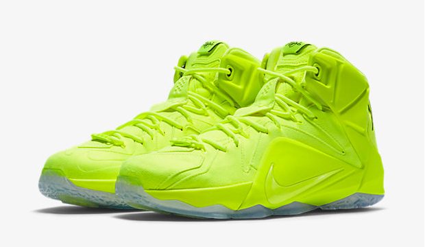 nike-lebron-12-ext-tennis-ball-1