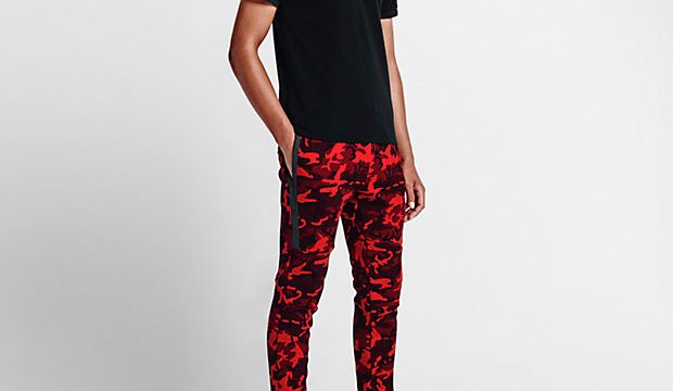 nike fleece pants red