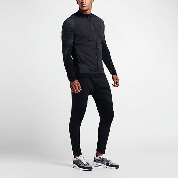 Nike Sportswear Dynamic Reveal Jackets | SportFits.com