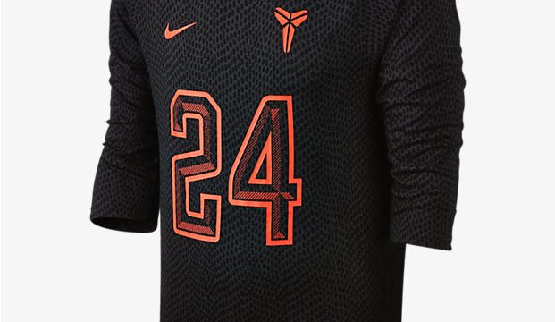nike-kobe-11-grinch-shirt-front