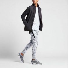 nike sportswear graphic joggers