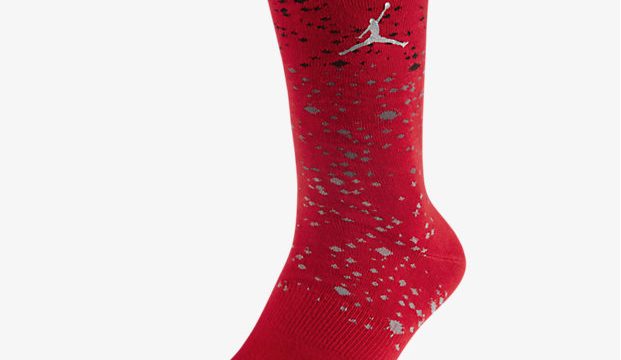 air-jordan-speckled-socks-red-1