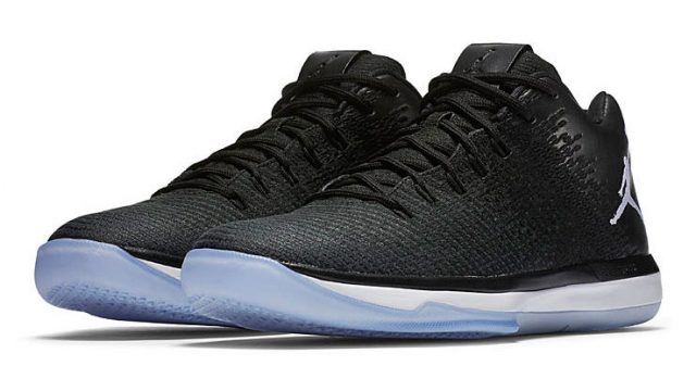 air-jordan-31-low-playoff-black-white