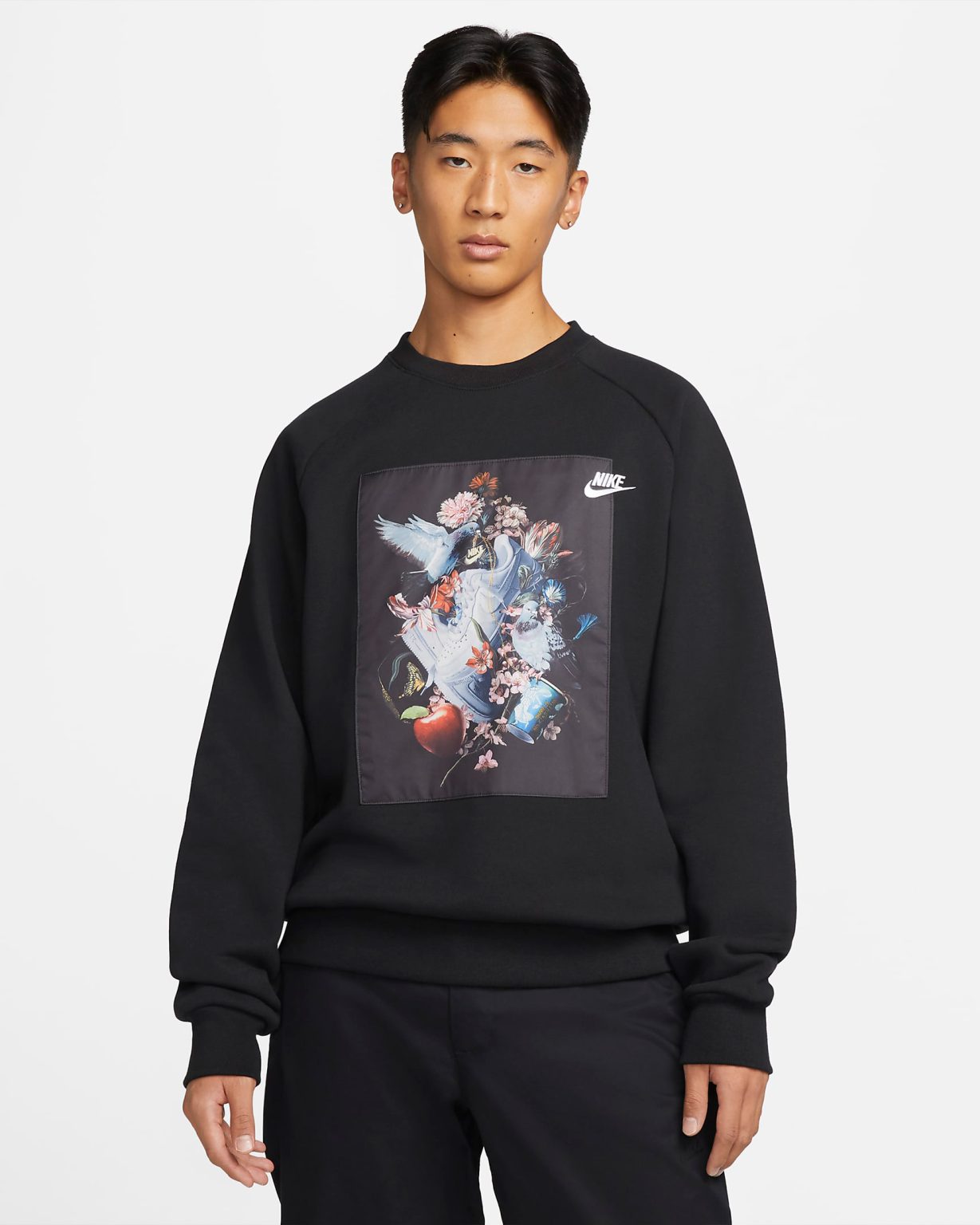 nike masterpiece crew sweat