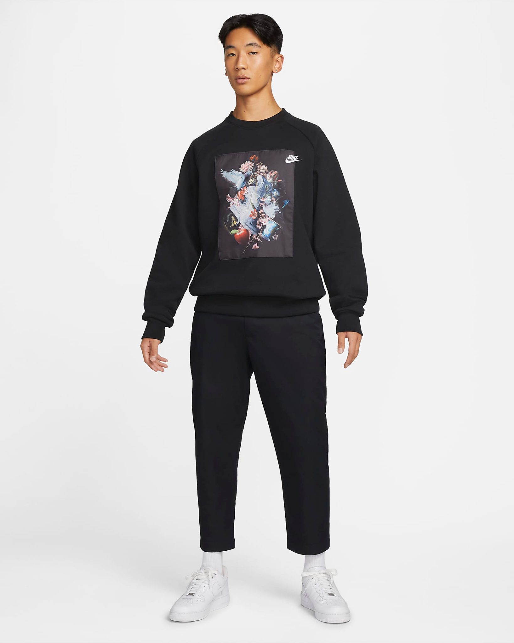 nike masterpiece crew sweat