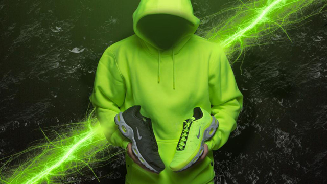 nike air max plus hoodie