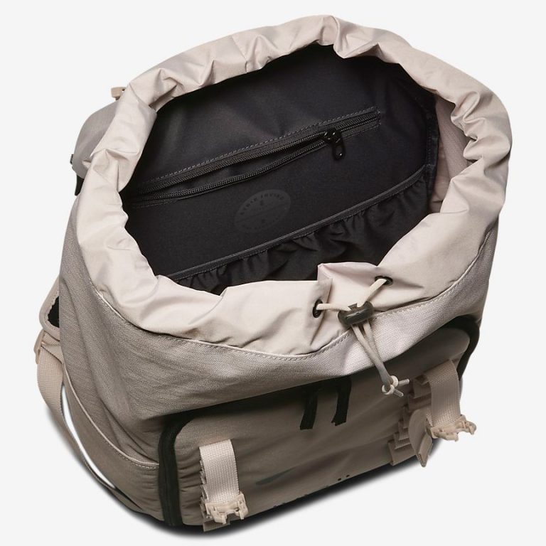 kyrie backpack
