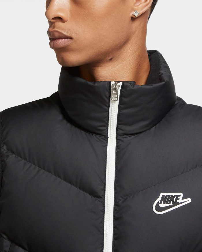nike sportswear windrunner jogging