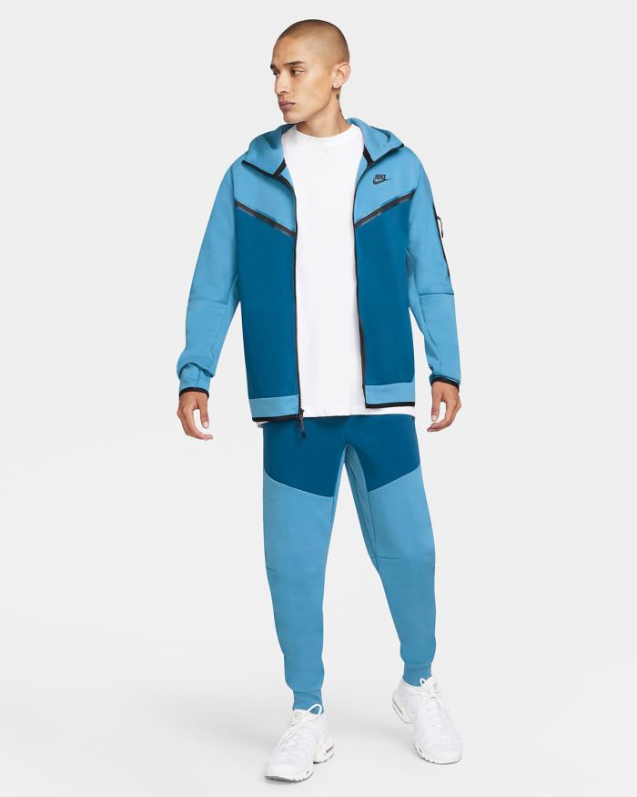 Nike Tech Fleece Hoodie and Pants in Dutch Blue Court Blue