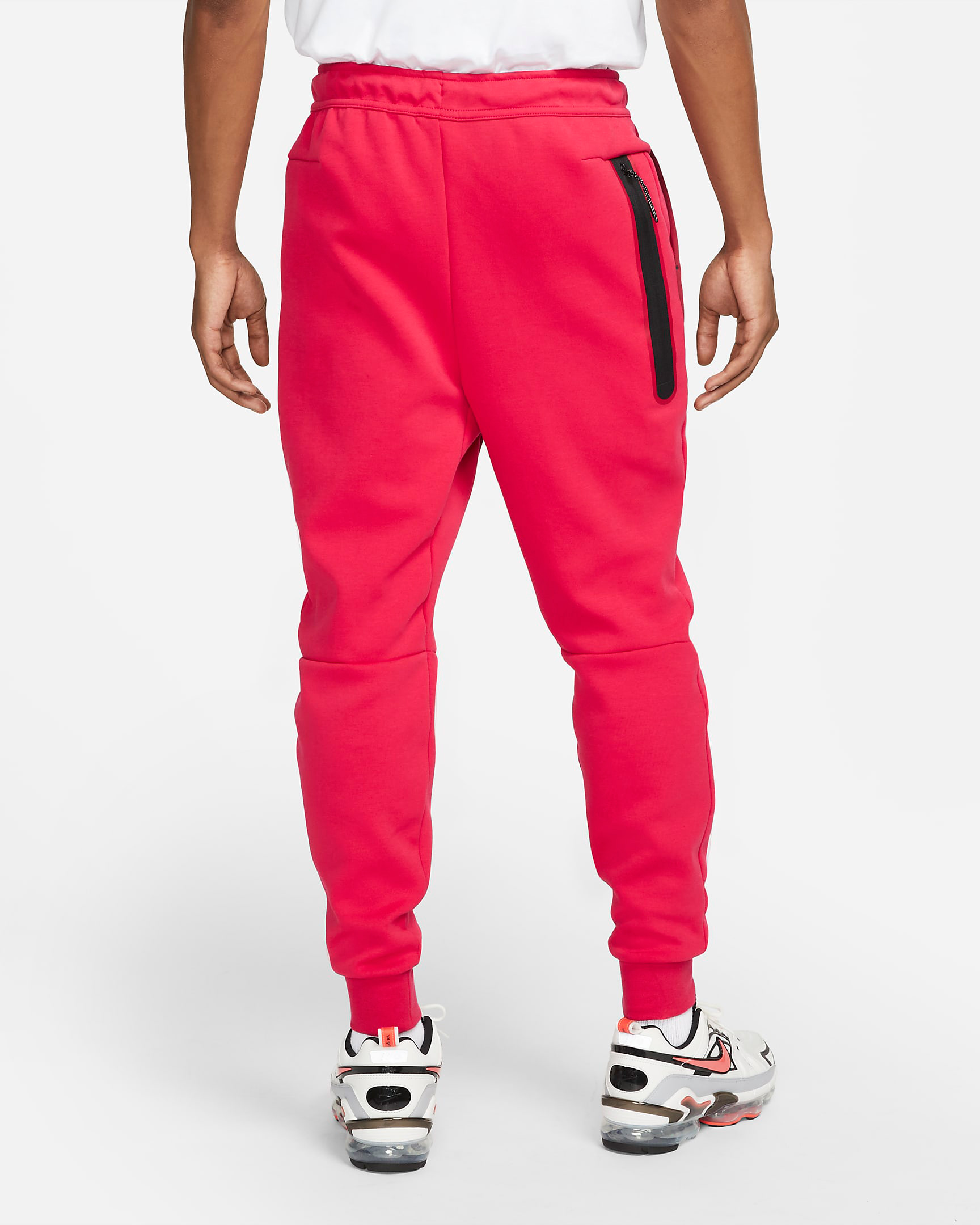 Nike Tech Fleece Hoodie and Pants in Very Berry Pomegranate